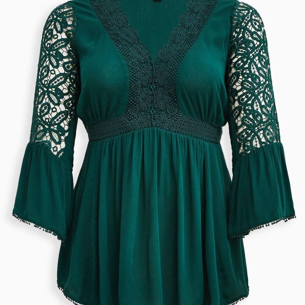 Torrid Babydoll Crinkle Gauze Lace Detail Top Size 2